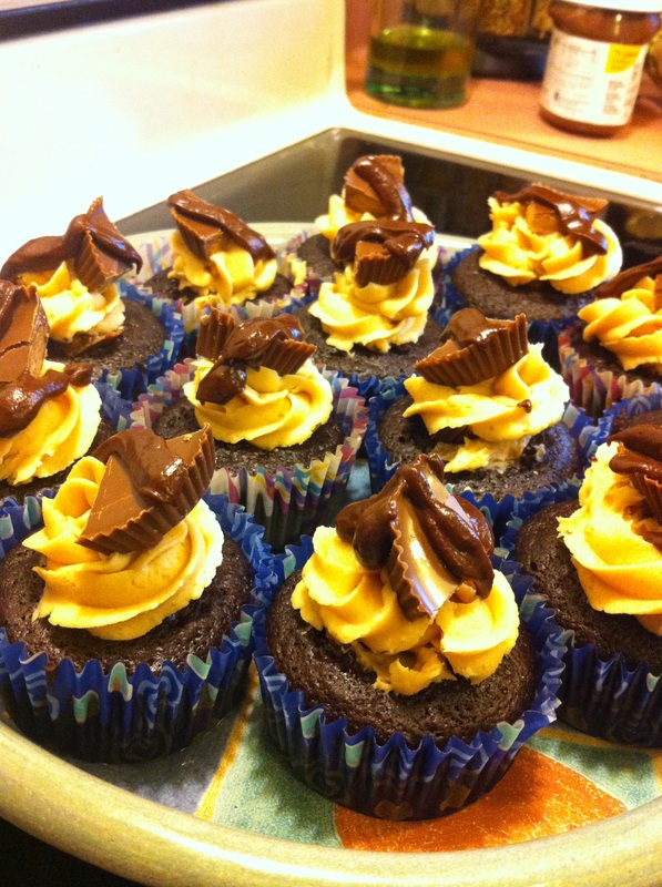 Reese's Cupcakes - Nikki Cakes and Bakes